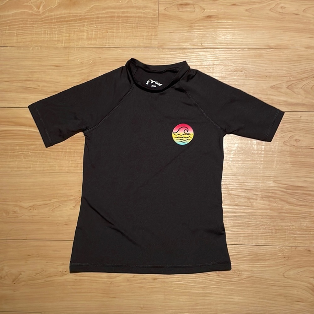 Boys art class M (7/8) rashguard